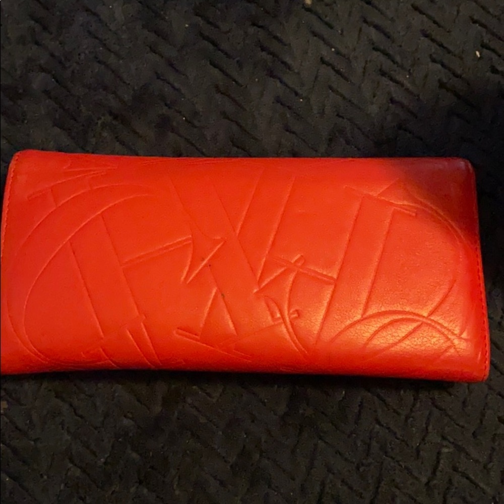 Carolina herrera red wallet